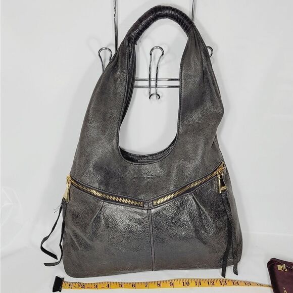 AIMEE KESTENBERG  - Picture 14 of 16